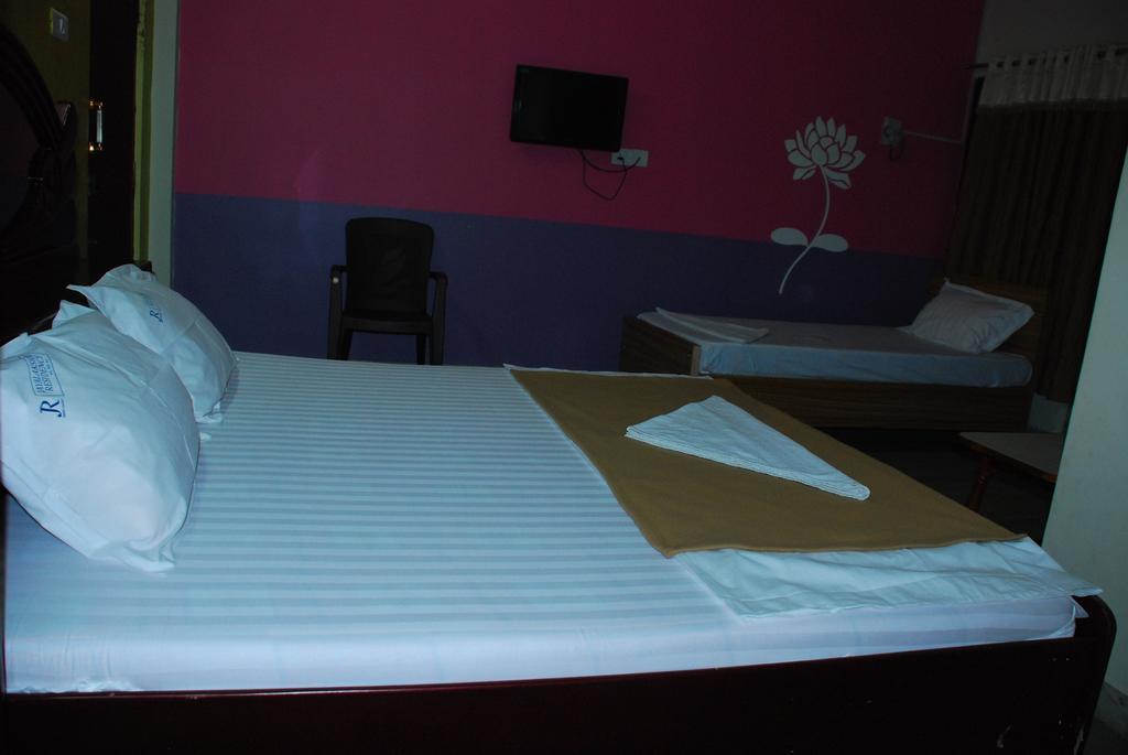 Jayalakshmi Residency Hotel Tirupati Exterior photo